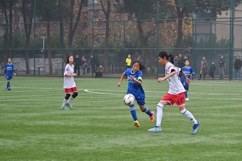 德国甲组联赛_三河镇小学女足队夺得重庆市中小学校园足球联赛小学甲组亚军