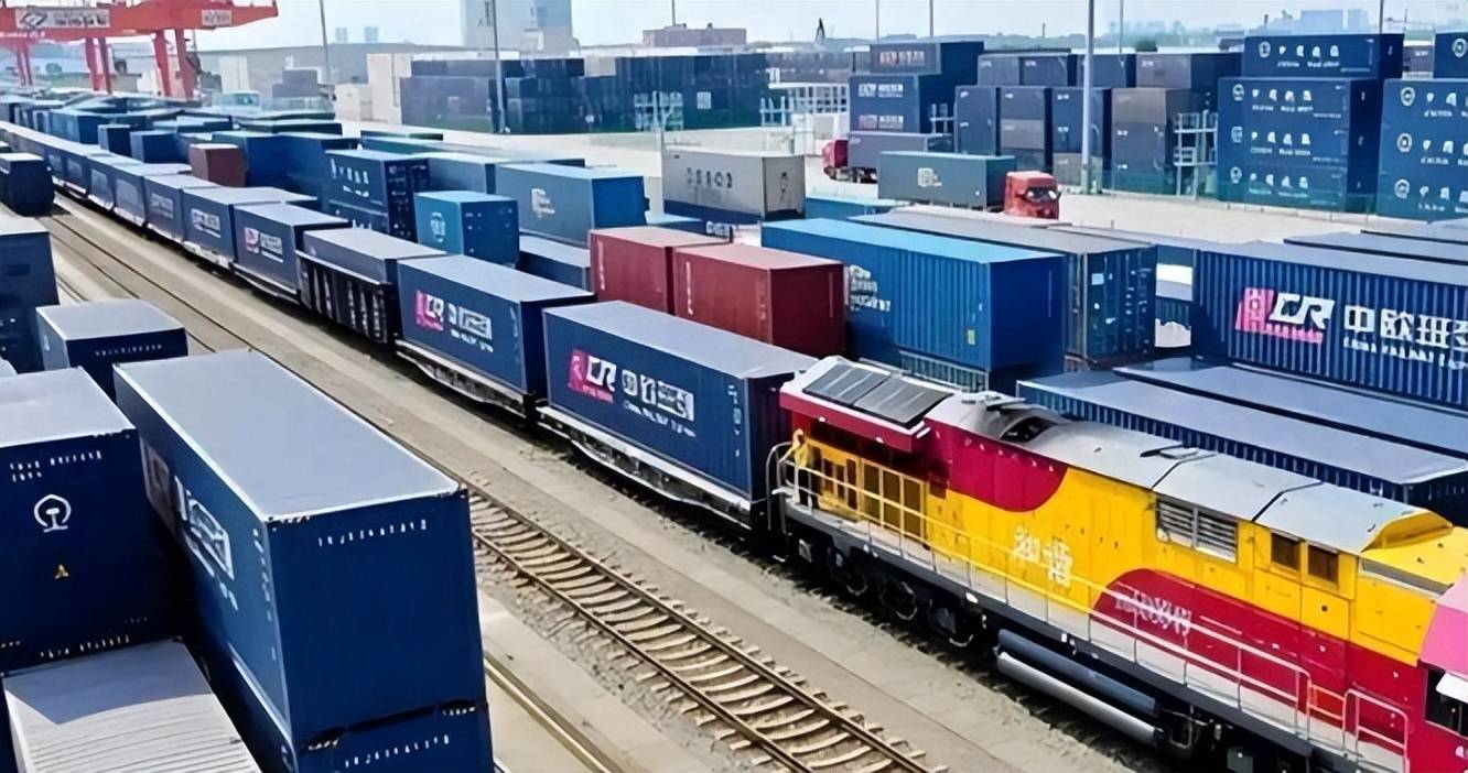 哈萨克斯坦超级联赛_波兰开始甩锅哈萨克斯坦超级联赛，放行中欧班列后，波兰再次出击，中国迎接挑战