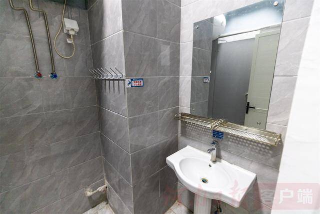 皇冠信用盘代理_从8人间到夫妻房皇冠信用盘代理，郑州富士康员工幸福安居“进行时”