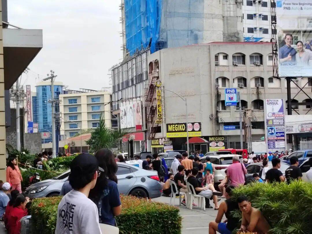 介绍个信用网网址_在菲华人亲历7.6级强震：震感强烈介绍个信用网网址，有女生被吓哭｜鱼眼·热点