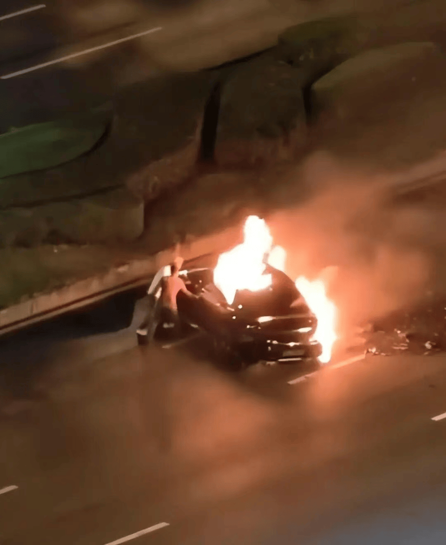 皇冠信用网代理注册
_最新！成都SU7碰撞后燃烧司机死亡皇冠信用网代理注册
，小米股价暴跌超8%！客服最新回应