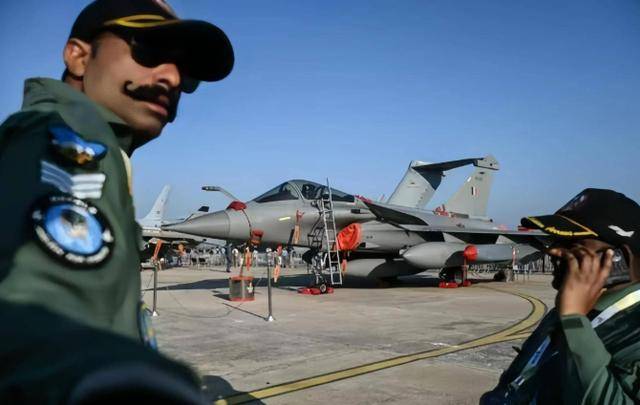 皇冠登1登2登3
_攻击-11进驻西部边境皇冠登1登2登3
，要不是卫星图曝光，印度永远不知道早已被盯上