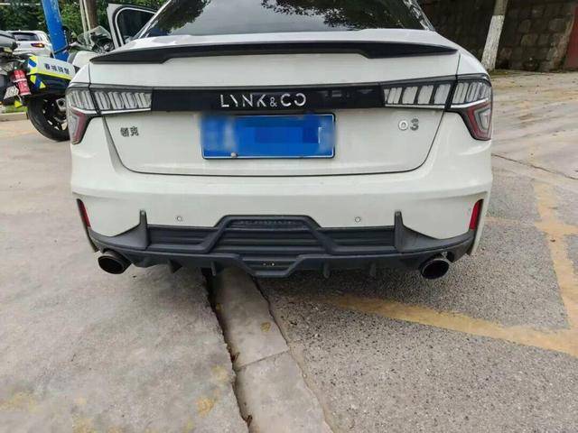 皇冠信用盘怎么弄
_驾驶非法改装车辆上路皇冠信用盘怎么弄
,昆明交警: 严查