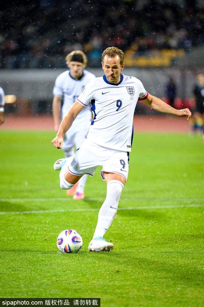 皇冠信用网会员账号
_欧洲首队皇冠信用网会员账号
！世预赛-凯恩两球 英格兰5-0拉脱维亚进世界杯