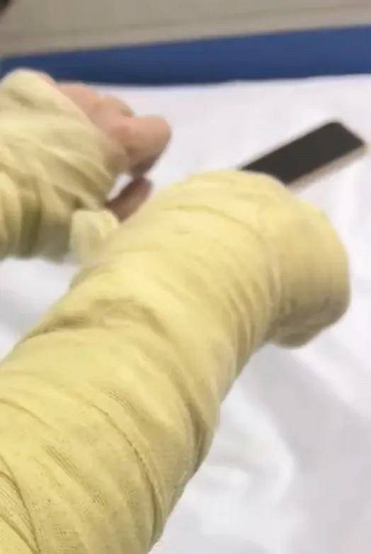 怎么开通皇冠信用網口
_女主播称遭伪装快递包裹炸伤怎么开通皇冠信用網口
，湖南警方通报