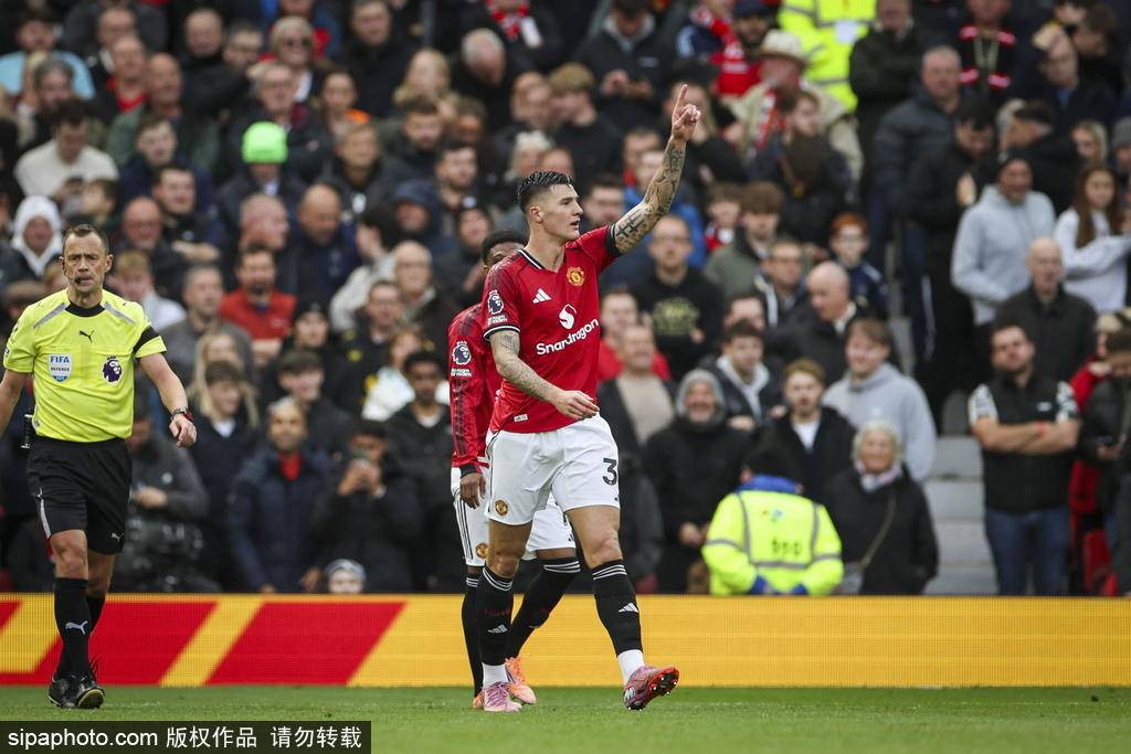 皇冠信用网登3代理申请
_观战台：利物浦大战曼联+拜仁火拼多特 阿森纳冲五连胜