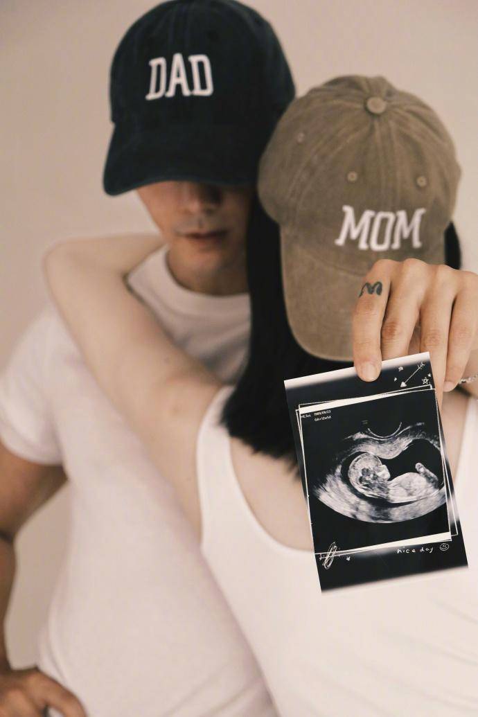 皇冠足球平台申请
_陈伟霆官宣生子皇冠足球平台申请
,王晶:他花了很长时间才红的