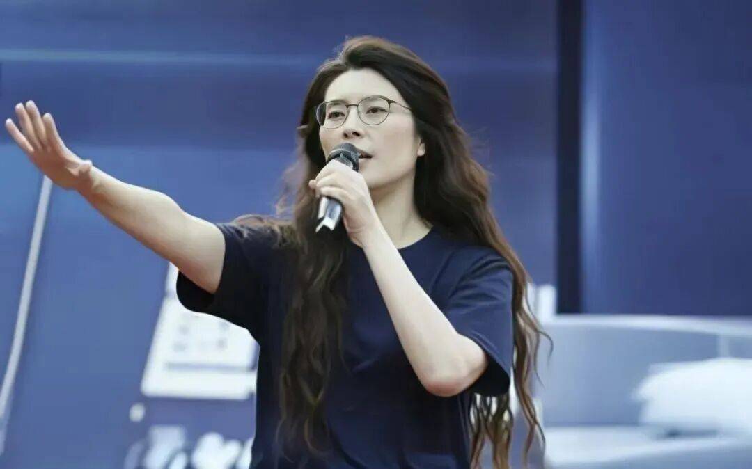 皇冠信用網在线开户
_郑丽文当选中国国民党主席皇冠信用網在线开户
，朱立伦表达恭喜