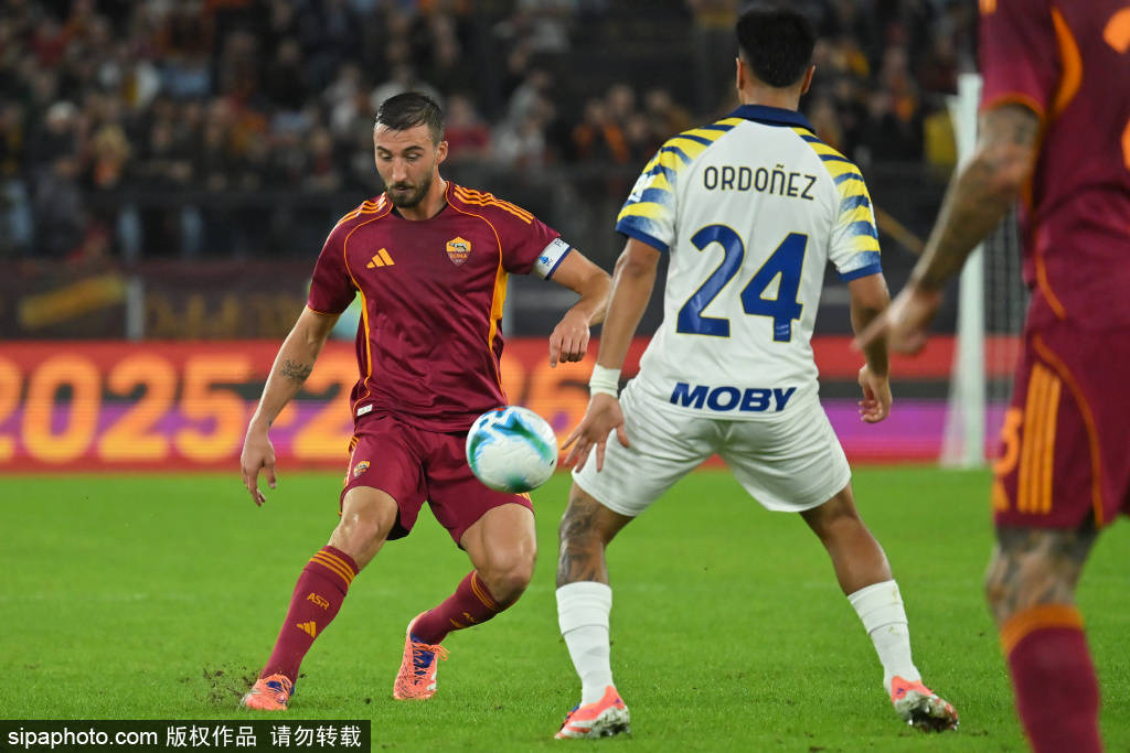 卖篮球的平台
_佩莱格里尼任意球打中福法纳手臂造点卖篮球的平台
，迪巴拉点球被迈尼昂扑出：意甲第10轮的激烈对决分析