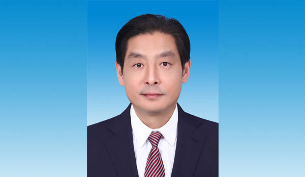 皇冠信用盘代理平台
_重庆垫江县委书记毛平转任重庆社会主义学院党组书记、副院长