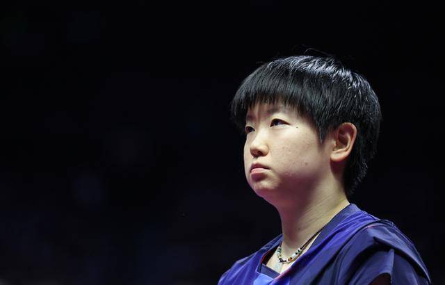 皇冠信用盘登1
_再次与女单冠军擦肩皇冠信用盘登1
,孙颖莎难掩失落,王曼昱说“彼此更强了” 道尽英雄相惜