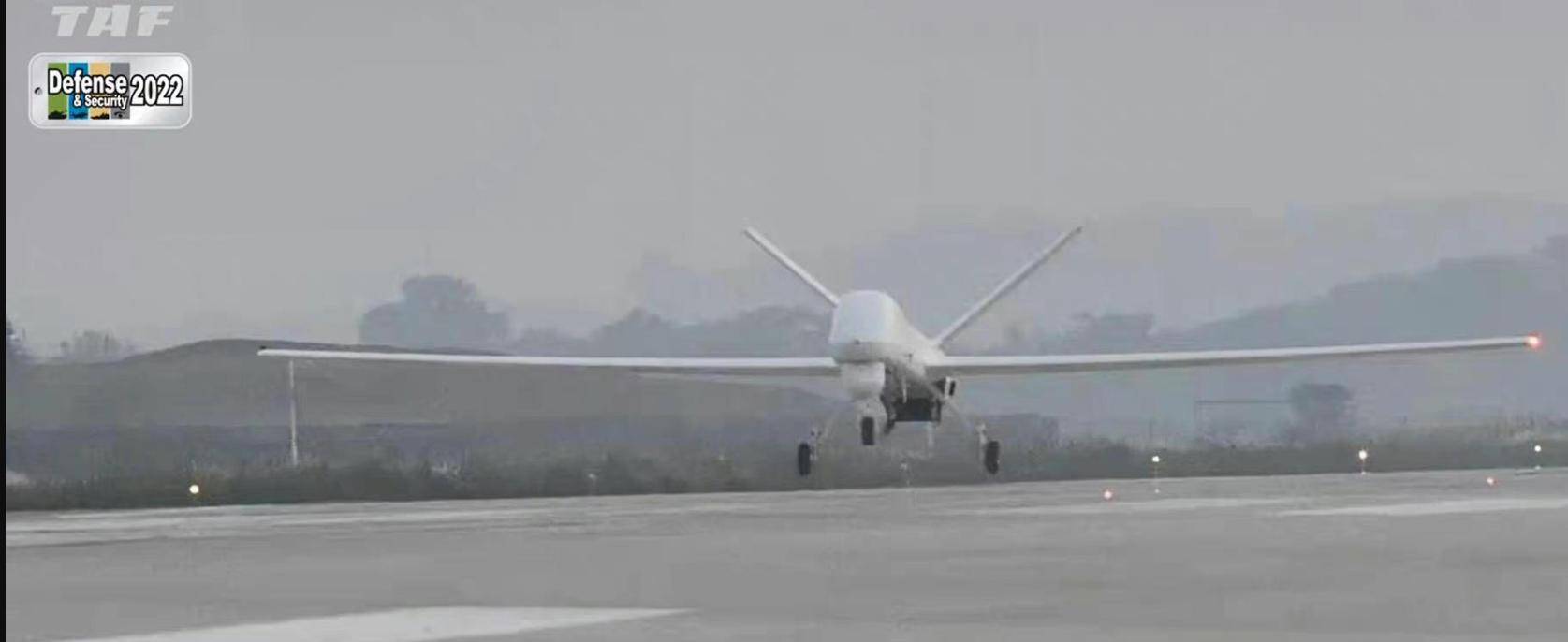 皇冠信用網代理出租_炸4辆T-55坦克皇冠信用網代理出租，中国无人机杀爽：柬军再遭失败，伊朗向泰国推销