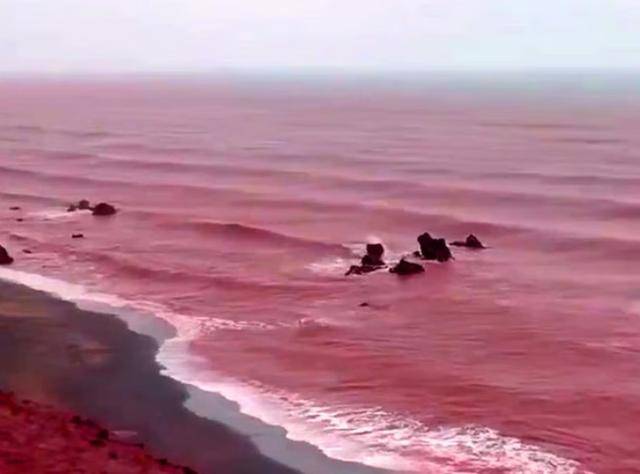 nba季后赛_罕见！伊朗霍尔木兹岛遭遇强降雨nba季后赛，部分海域变成“血色海洋”