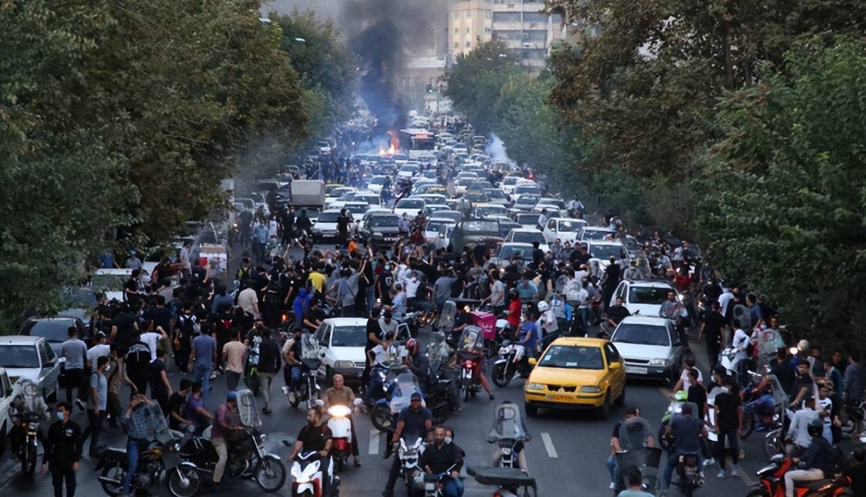 中央海岸水手学院vs西悉尼流浪者(青年)
_伊朗内部乱了!美国以色列公开支持伊朗人上街中央海岸水手学院vs西悉尼流浪者(青年)
,哈梅内伊被催下台,巴列维想回归