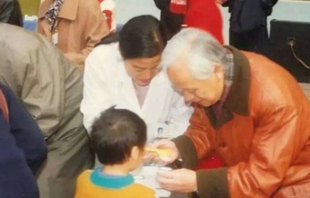 狼队vs西汉姆联
_联合国通过决议:纪念“糖丸爷爷”狼队vs西汉姆联
!