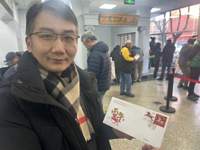 华沙普洛克vs路宾_《丙午年》马年生肖邮票今日开售华沙普洛克vs路宾！有人连夜排队——