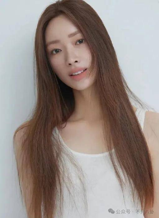 皇冠信用网平台出租_要结婚了皇冠信用网平台出租？恋情居然瞒了整整六年......