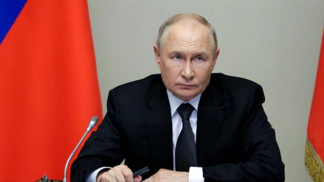 皇冠代理登录地址_中美先在第三国谈了皇冠代理登录地址!特朗普改主意了:给中国“特殊待遇”