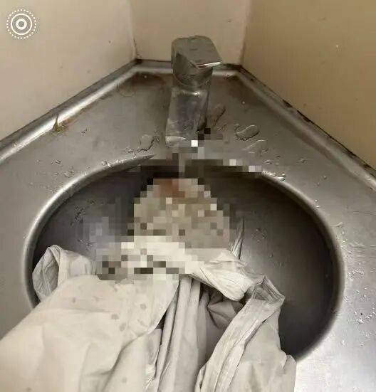 正版皇冠信用盘代理_女子火车上突来月经弄脏卧铺床单正版皇冠信用盘代理，列车员要求清洗或赔偿180元，12306客服回应