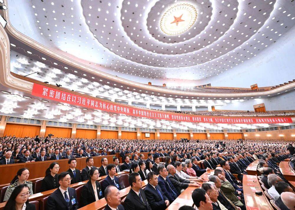 皇冠足球网址_详讯：纪念江泽民同志诞辰100周年大会在京隆重举行 习近平发表重要讲话