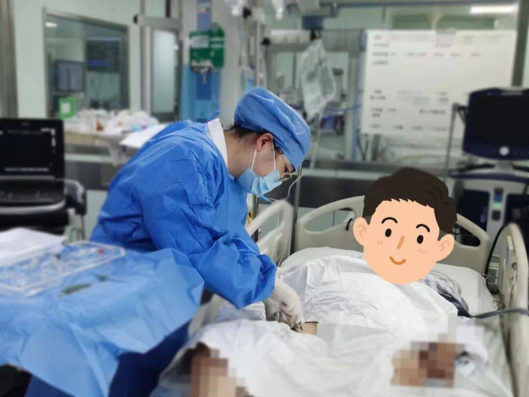 欧冠赛程_男子回到家又热又渴欧冠赛程，随手拿起桌上的“矿泉水”一饮而尽险丧命，妻子急坏：是我刚调配的农药